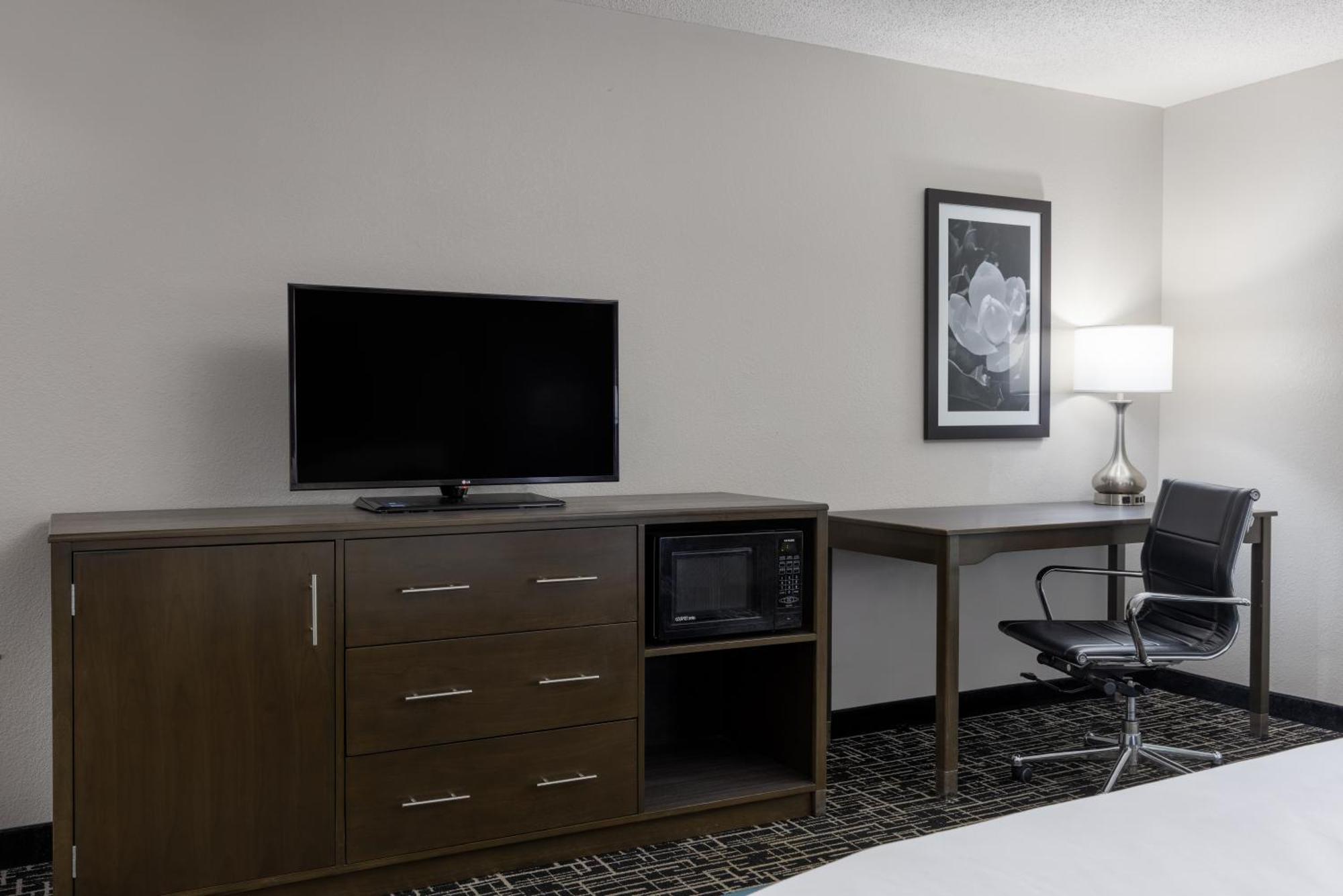Hotel La Quinta By Wyndham Covington Extérieur photo