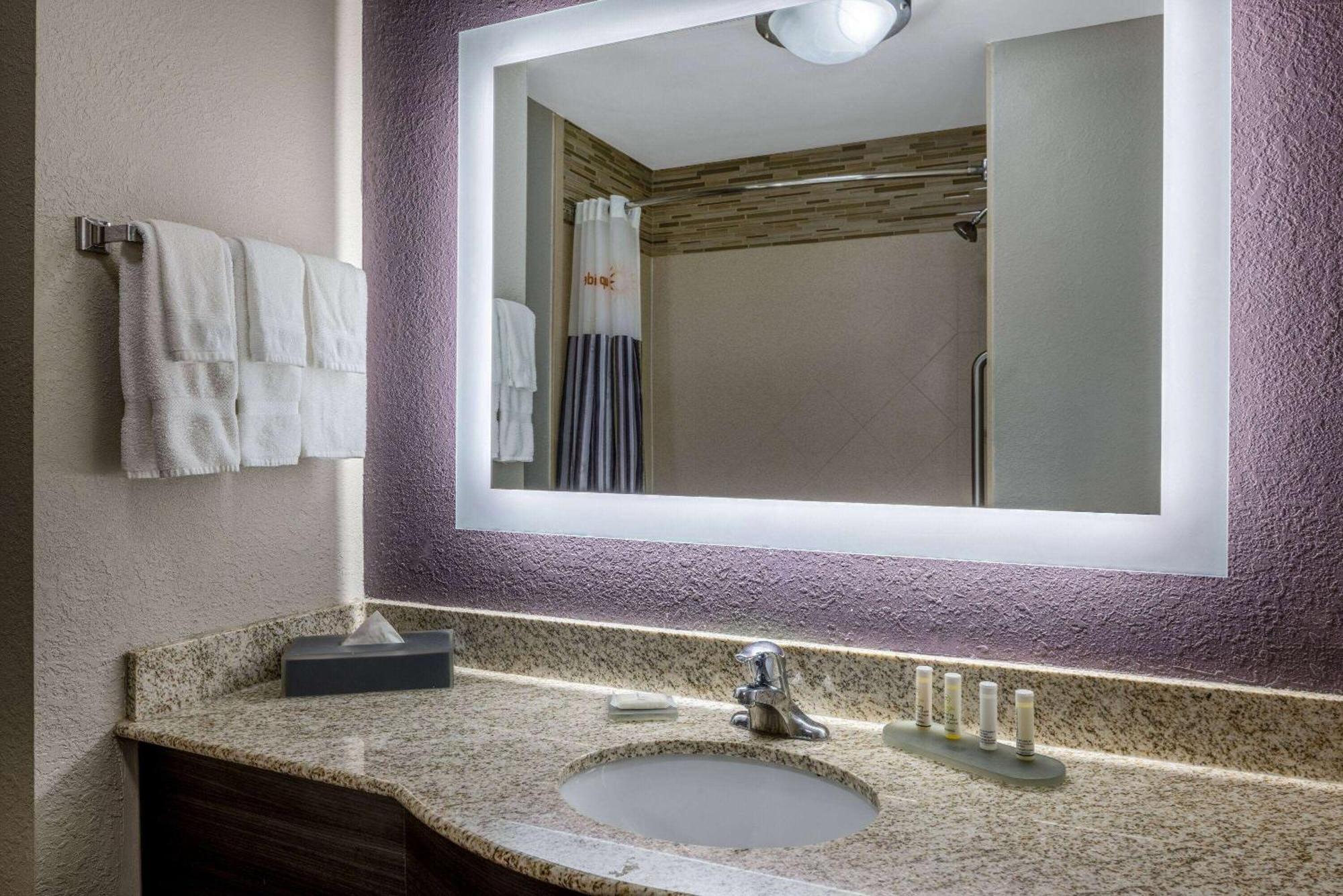 Hotel La Quinta By Wyndham Covington Extérieur photo