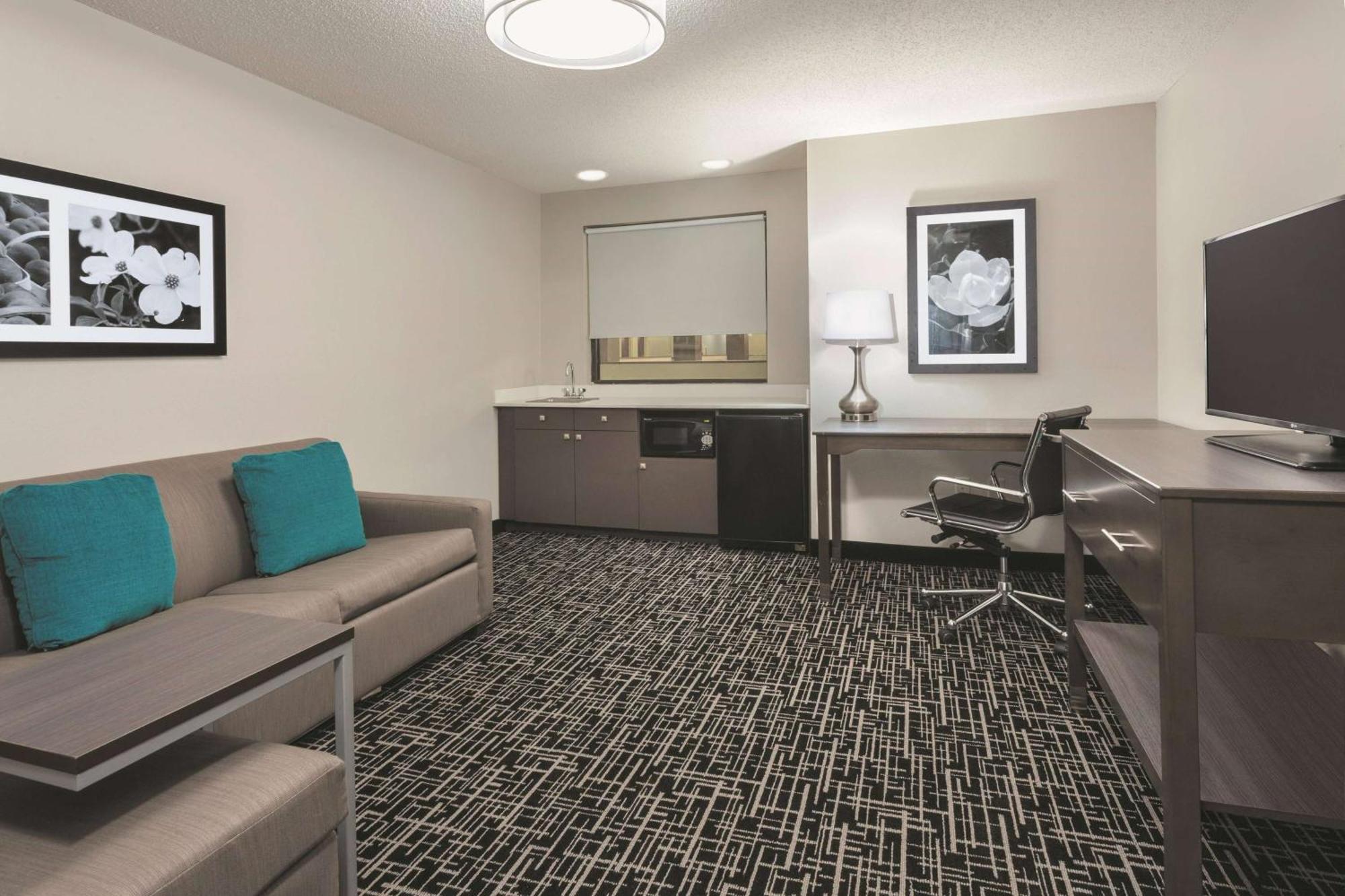 Hotel La Quinta By Wyndham Covington Extérieur photo
