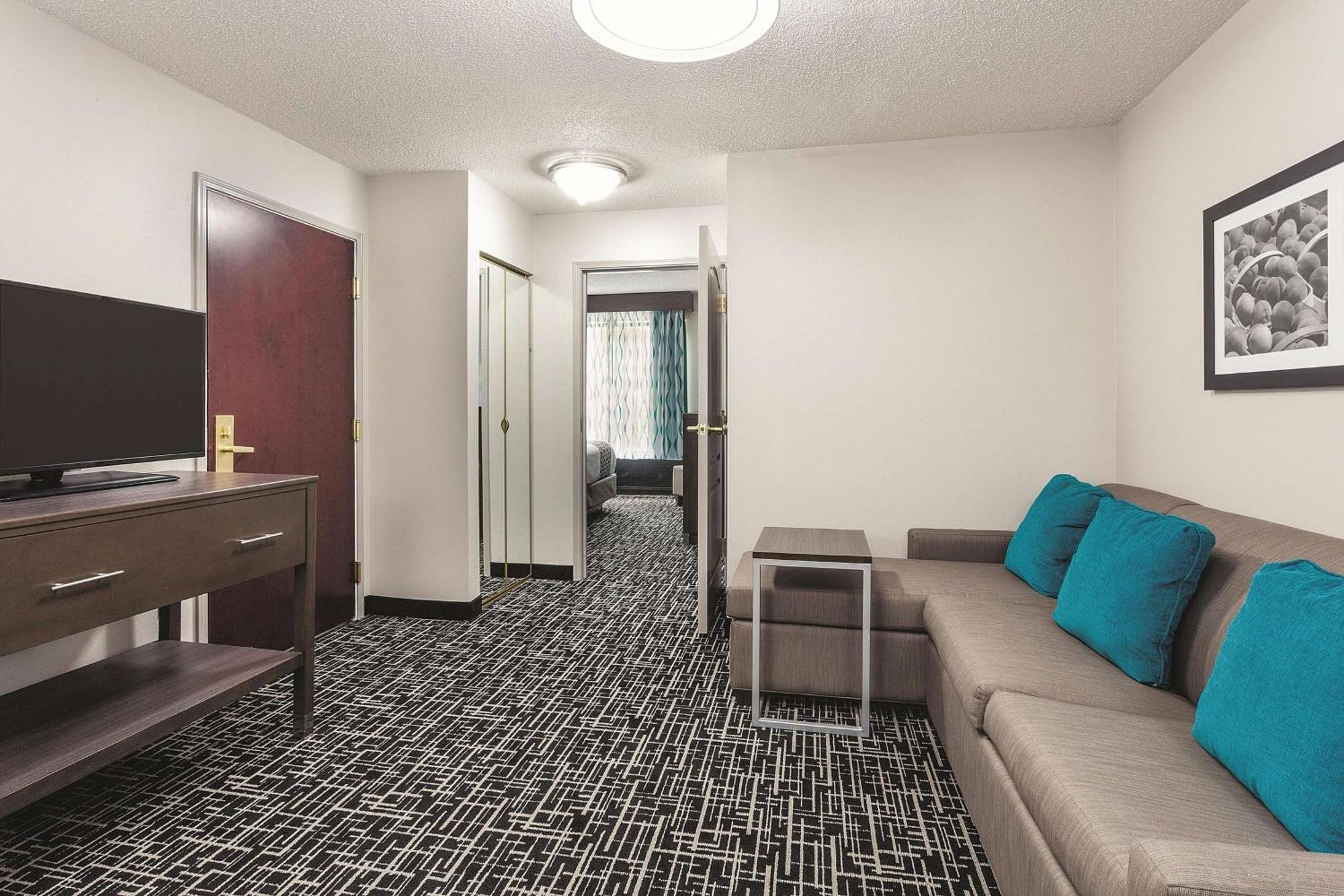 Hotel La Quinta By Wyndham Covington Extérieur photo