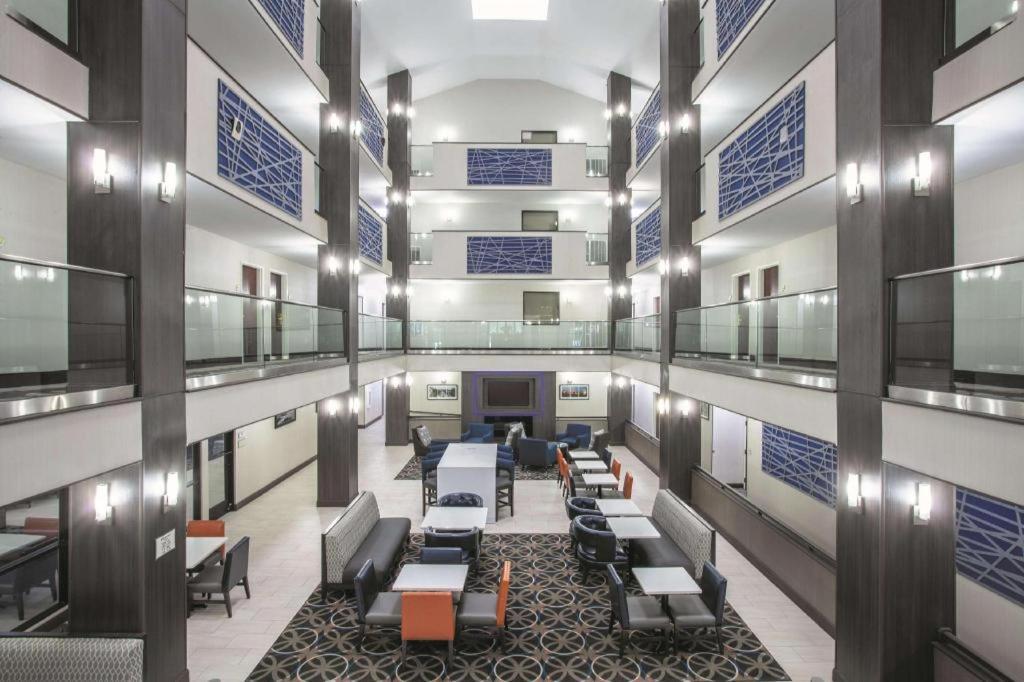 Hotel La Quinta By Wyndham Covington Extérieur photo