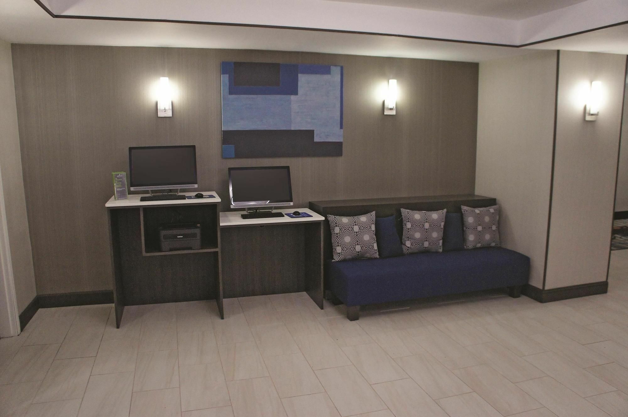 Hotel La Quinta By Wyndham Covington Extérieur photo